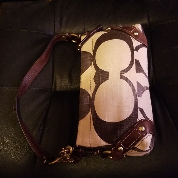 Coach Handbags - COACH purse